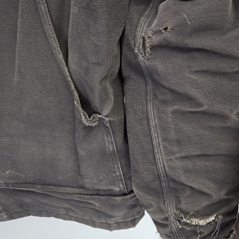 Vintage Carhartt Men's Black Thrashed Distressed Field Chore Jacket Coat L/XL - Picture 10 of 11